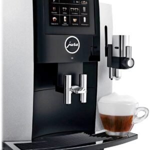 jura s8 espresso machine with 15 bars of pressure and milk frothier